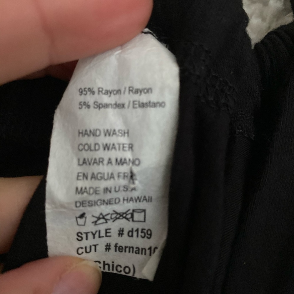 ❌SOLD Black Hawaii dress - Picture 6 of 7